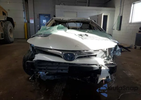 2016 Toyota Avalon Hybrid z USA, uszkodzony, nr VIN 4T1BD1EB3GU054985